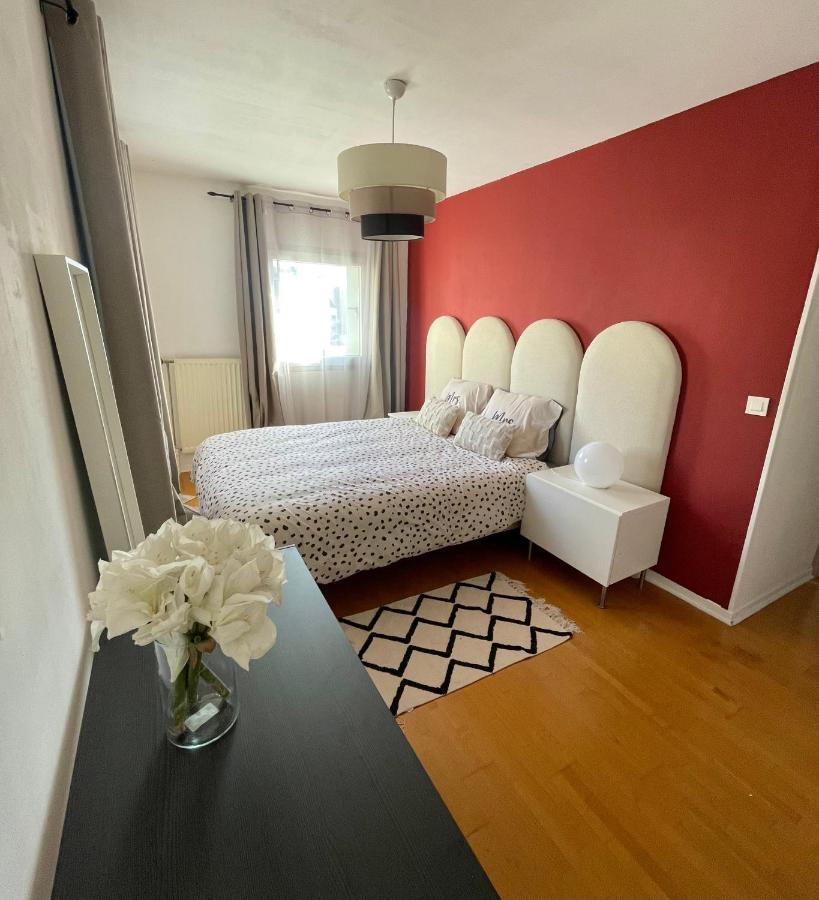 شقة Le Duplex Paris Basilique Stade De France سان دوني المظهر الخارجي الصورة